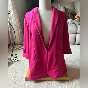 NWT 89th and Madison hot pink blazer with 3/4 length sleeves. Size L.